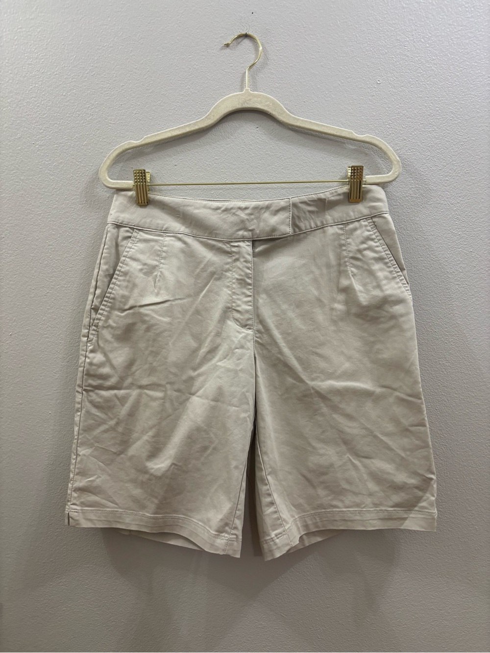 Nike Dri-FIT golf shorts size 4